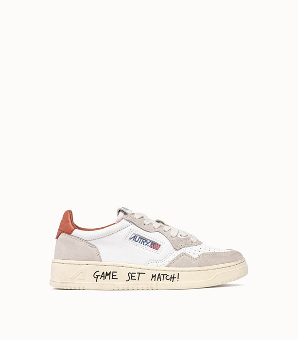 AUTRY: MEDALIST LOW SNEAKERS COLOR WHITE ORANGE